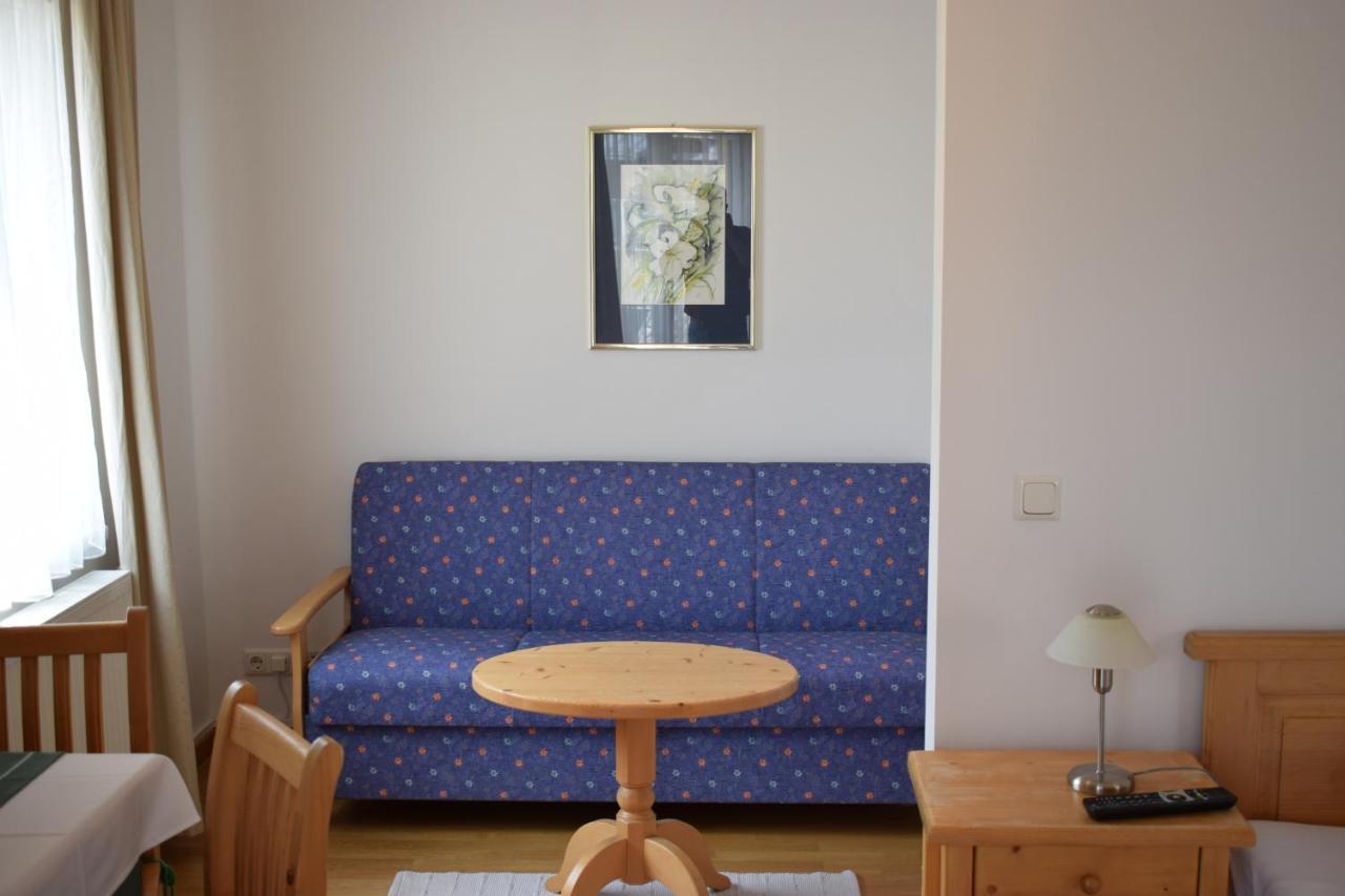 Fruehstueckspension Josefinum Bad Aussee Dış mekan fotoğraf